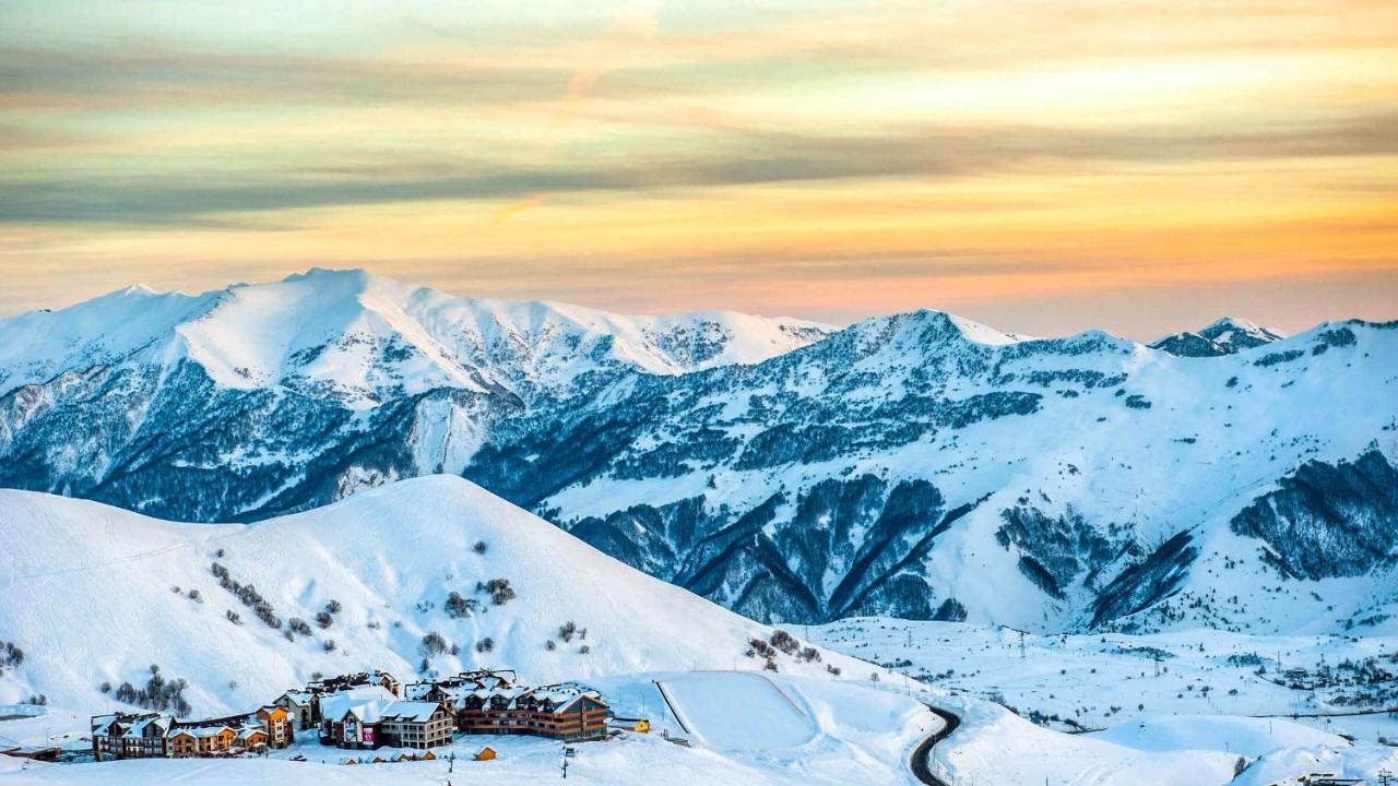 New Gudauri Redco Twins-Premium Mountain Apartment Close The Gondola Lift Bagian luar foto